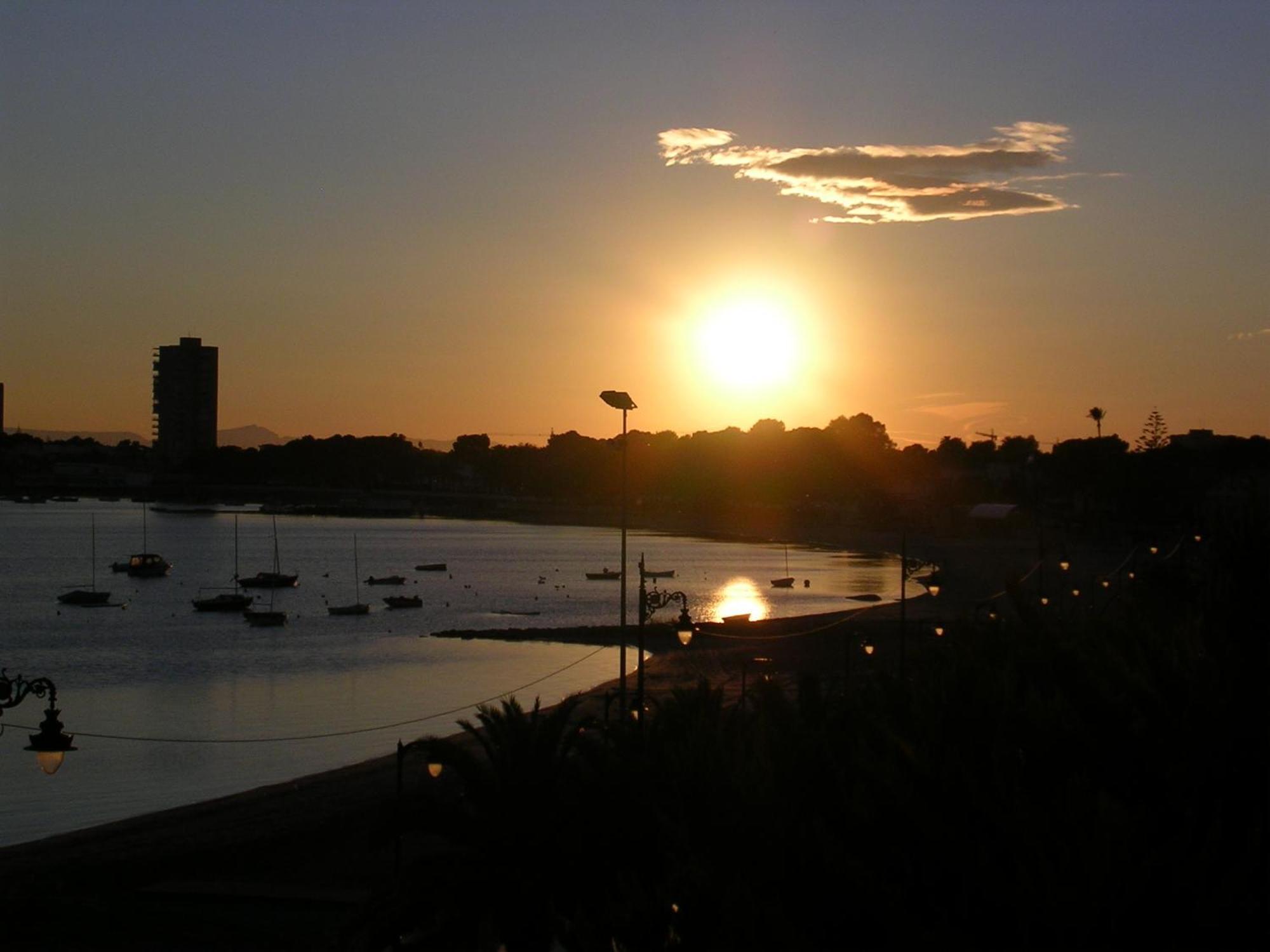 Hotel Neptuno San Pedro del Pinatar Bagian luar foto